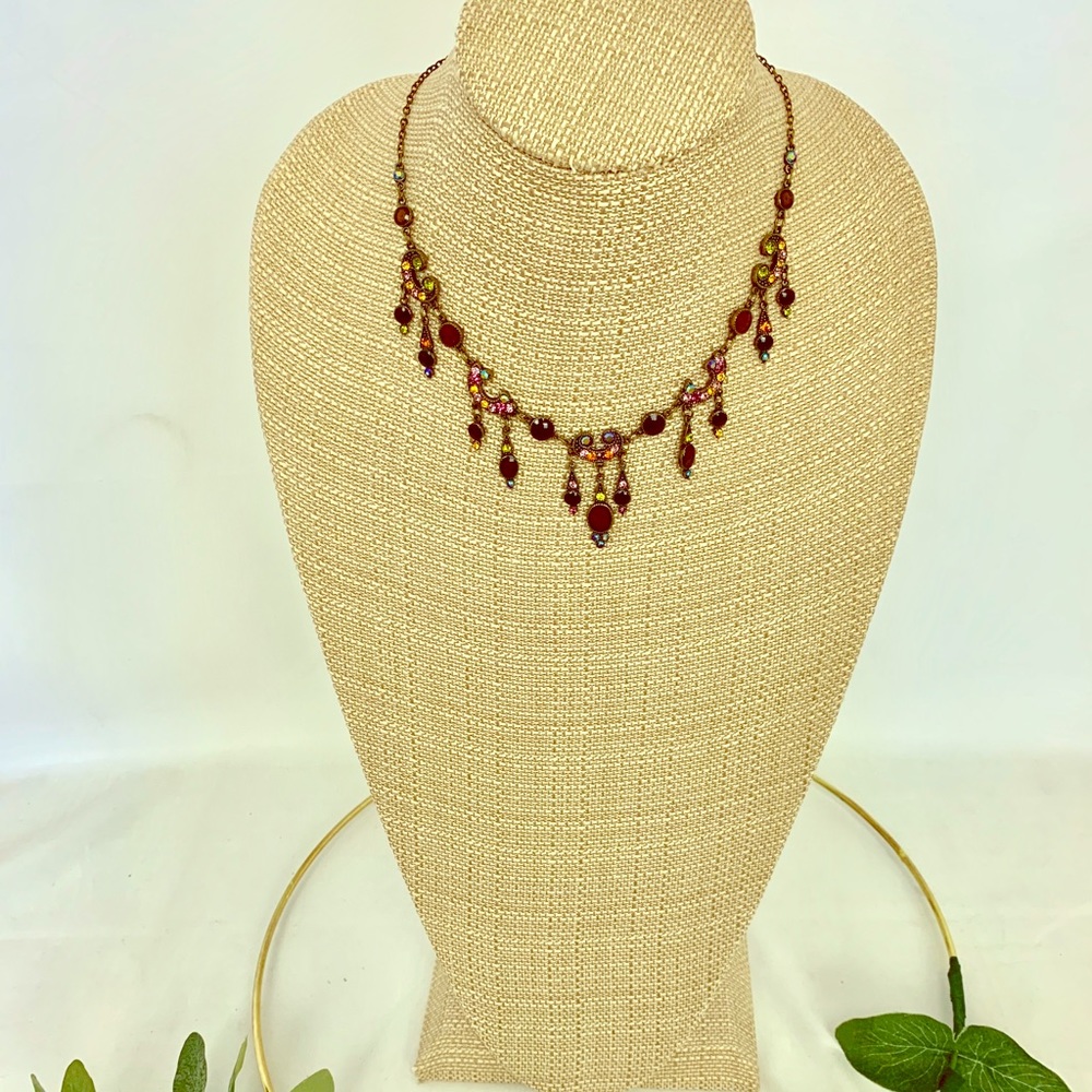 ⭐️Vintage looking necklace⭐️